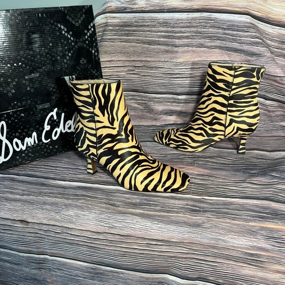 Sam Edelman Lizzo Kitten Heel Bootie new in box size 6.5 M - Picture 4 of 12